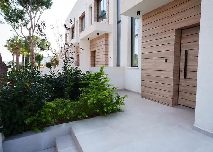 Wealthystays 2br Retreat , 5min Walk To Protaras